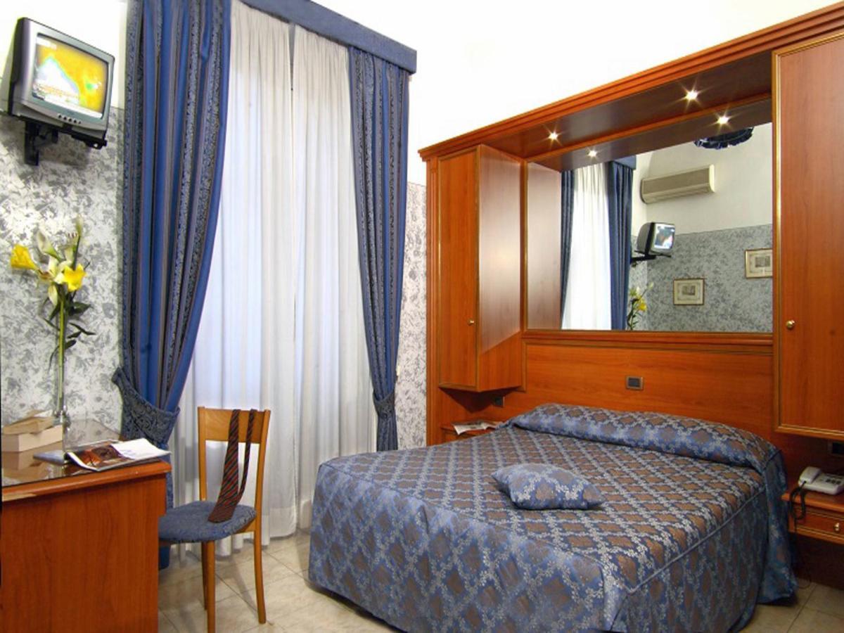Hotel Assisi Roma Habitación foto